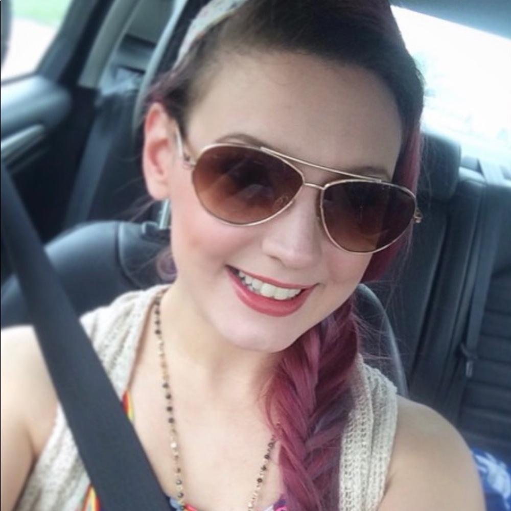 Meet your Posher, Cyn